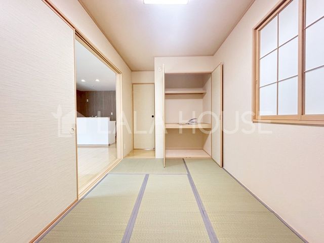 ̑ ɂȂáA݂Ȃقƈꑧ
