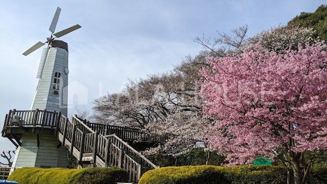 ӊ s̐XEO[Z^[ k11B 860m