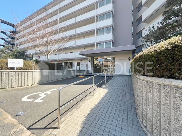 GgX X[vԈ֎qxr[J[̏oɂΉGgXB