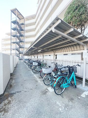 ̑ ֏͉tȂ̂ŁAJ̉ehƂł܂B