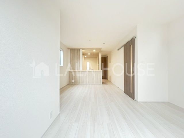 rO i`Ȗؖڒ̏؂̂ʂLXƂ17̃rO[