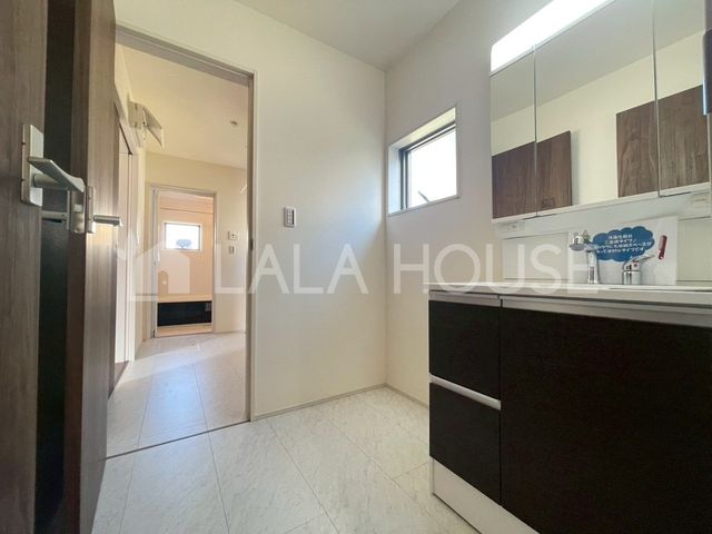 ʑEʏ 3ʃ~[͎̌[Xy[XB͉̂̂BāAXbLVvȐʑɁI