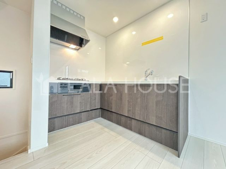 ���ӊ� �S�������ىw(�j���[�V���g�� �ɓސ�) �k��12���B 1000m