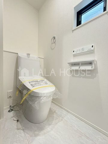 ���ӊ� �t�@�~���[�}�[�g�������܋������񒚖ړX �k��3���B 200m