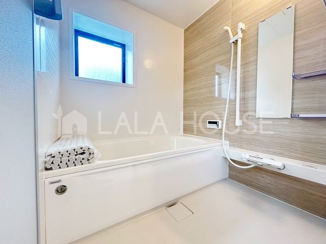 ���� ���������@�t�Ȃ̂ŁA�J�̓���ԕ����C�ɂȂ�G�߂����������ł��܂��B