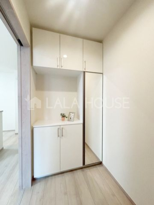 ���� �V��܂ł̍���������p���t���̌��֎��[�I������̂ŎG�݂�G�߂̉Ԃ�����܂���