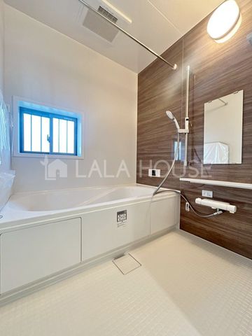 ���� ���������@�t�Ȃ̂ŁA�J�̓���ԕ����C�ɂȂ�G�߂����������ł��܂��B