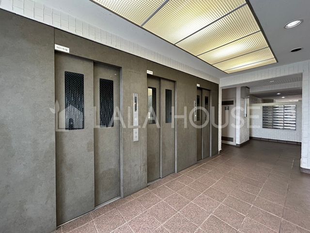 �G���g�����X -