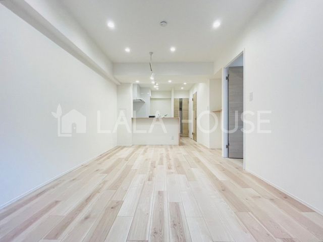 ���r���O �S�����t�H�[���ς݂̐V�����Z�܂��ŁA���K�ȕ�炵���������ŐV�̐ݔ��ƃf�U�C���ŁA�S�n�悢��Ԃ����񋟂��܂��B