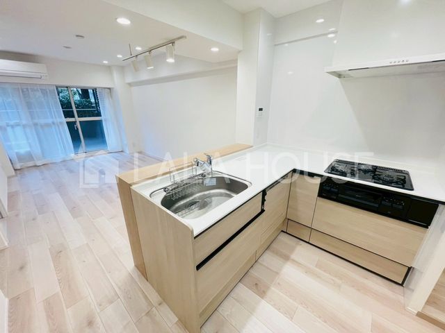 �L�b�`�� ���[�͂̂���V�X�e���L�b�`���I