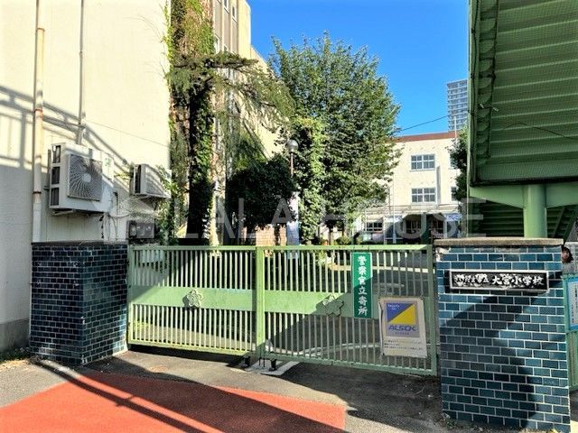 ���ӊ� �������܎s����{���w�Z �k��4���B 300m