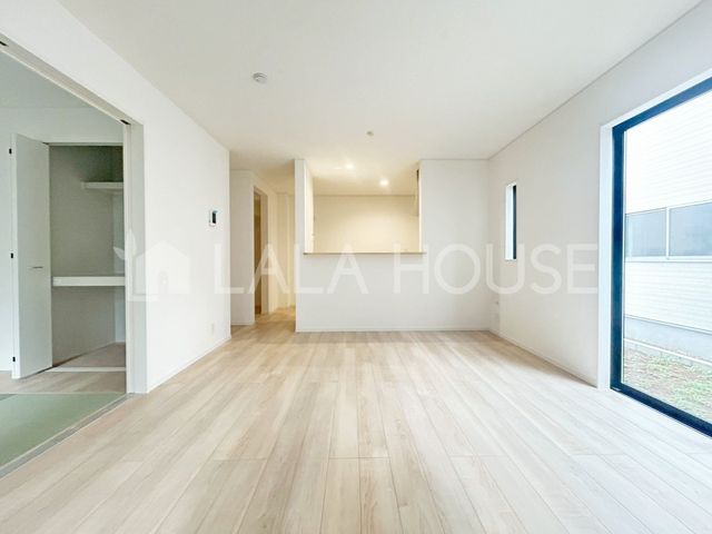 ���r���O �i�`�������Ȗؖڒ��̏�����؂̂ʂ��������������L�X�Ƃ���16.5���̃��r���O���[����