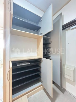 ���[ ���ւ������ЂÂ���e�ʃV���[�Y�{�b�N�X