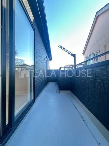 �o���R�j�[ -