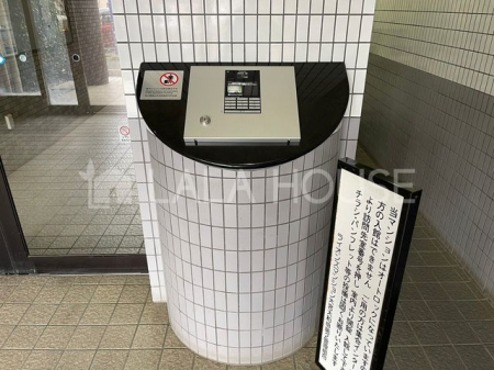 ���̑� �s�R�҂⊩�U���Ȃǂ��������ɗ�������̂�h���I�[�g���b�N�t���B