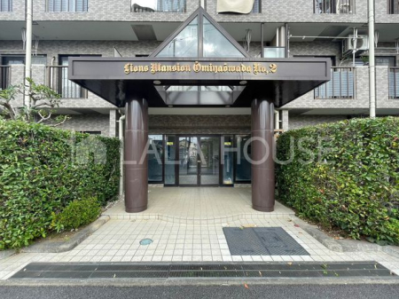 �G���g�����X -