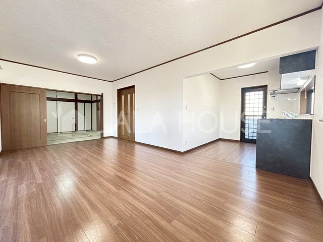 ���r���O �S�����t�H�[���ς݂̐V�����Z�܂��ŁA���K�ȕ�炵���������ŐV�̐ݔ��ƃf�U�C���ŁA�S�n�悢��Ԃ����񋟂��܂��B