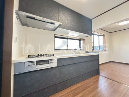 �L�b�`�� �������ɓ��������ɂ����Ɨ��^�L�b�`��