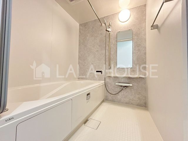 ���� ���������@�t�Ȃ̂ŁA�J�̓���ԕ����C�ɂȂ�G�߂����������ł��܂��B