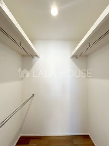 ���[ �����ɐl�C�I���[�͂̍����E�H�[�N�C���N���[�[�b�g�t��