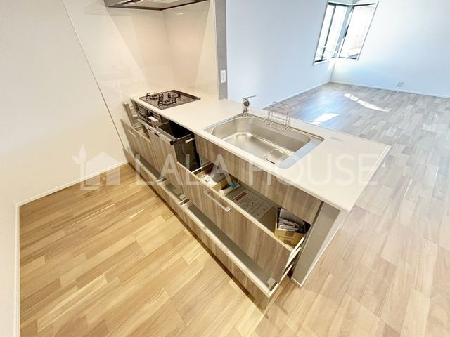 �L�b�`�� ���[�͂̂���V�X�e���L�b�`���I��w�̖����I�H��@�t���Ă܂��I