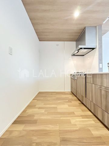 �L�b�`�� �①�ɂ�J�b�v�{�[�h��u���Ă������Ȃ�Ȃ��L�b�`���X�y�[�X��