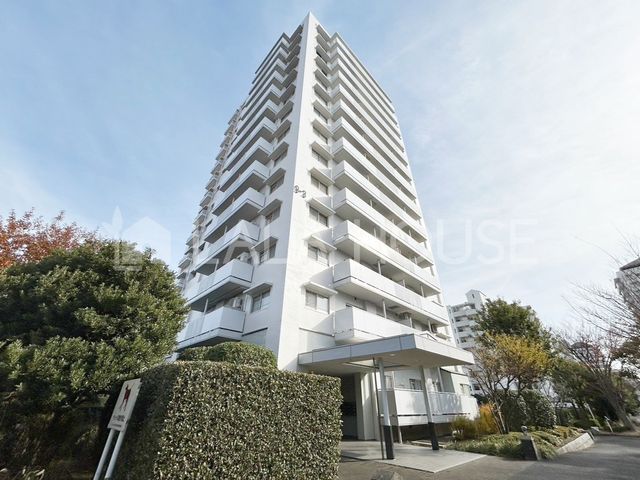 ���n�O�ώʐ^ ����{�w�o�X10���u�t�쏬�w�Z�v���1���B�����w�Z�k��7��������X�[�p�[�E�R���r�j�E�h���b�O�X�g�A�k��15������