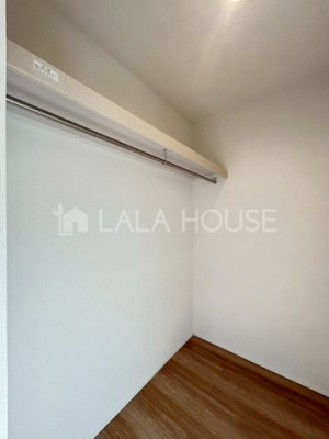 ���[ �����ɐl�C�I���[�͂̍����E�H�[�N�C���N���[�[�b�g�t