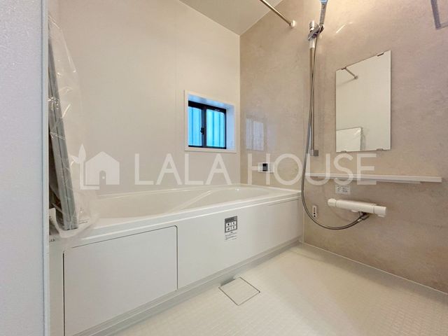 ���� ���������@�t�Ȃ̂ŁA�J�̓���ԕ����C�ɂȂ�G�߂����������ł��܂��B