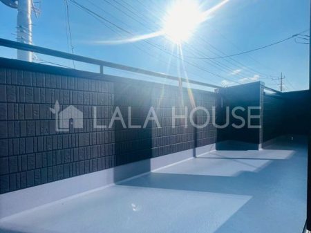 �o���R�j�[ -