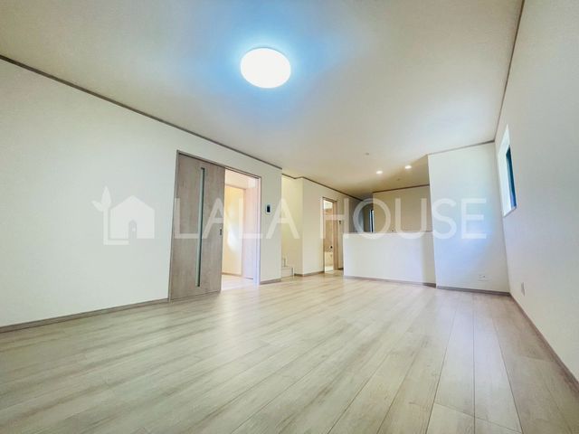 ���r���O �Ƒ��S���喞�����������ꂽ�f�U�C���ƍŐV�@�\�ŐS�n�̂悢���Z��Ԃ����񋟂��܂��B