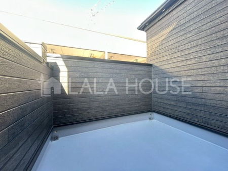 �o���R�j�[ -