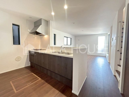 �L�b�`�� �ړ����Ȃ��Ă��q���̓�����������I����ȃL�b�`��������Ǝ����q��Ă����₷����