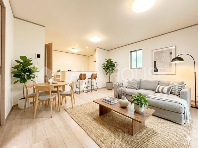 ���r���O �Ƒ��S���喞�����������ꂽ�f�U�C���ƍŐV�@�\�ŐS�n�̂悢���Z��Ԃ����񋟂��܂��B���Ƌ��CG���g�p���Ă���܂��B