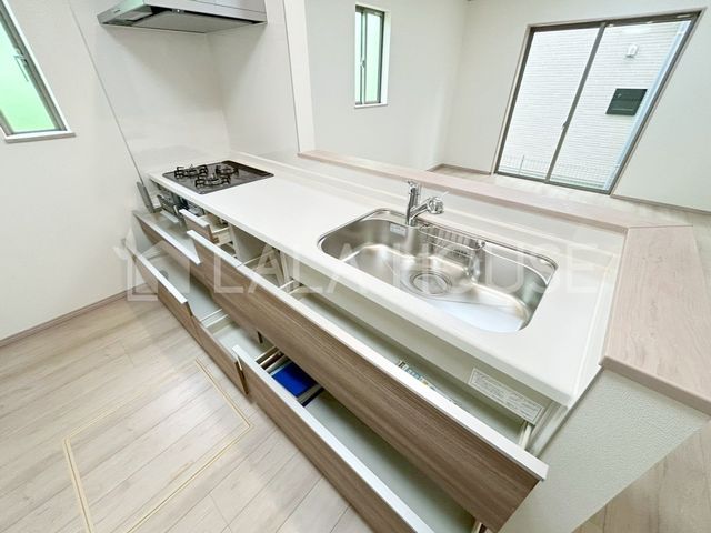 �L�b�`�� ���[�͂̂���V�X�e���L�b�`��