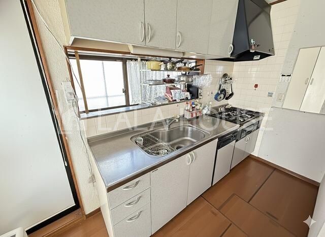 �L�b�`�� ���[�͂̂���V�X�e���L�b�`���I