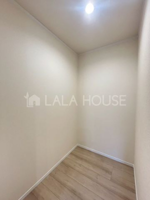 ���[ ���[