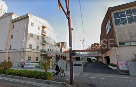 ���ӊ� �������܎s�����؏��w�Z �k��4���B 320m