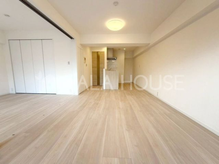 ���r���O �S�����t�H�[���ς݂̐V�����Z�܂��ŁA���K�ȕ�炵���������ŐV�̐ݔ��ƃf�U�C���ŁA�S�n�悢��Ԃ����񋟂��܂��B