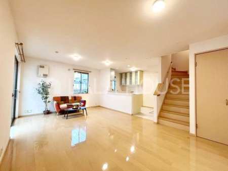 ���r���O �z����ǍD�B�������̍������ޖ��邢�����͌��M����ߖ�ł��܂��B