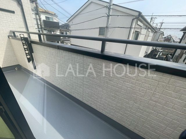 �o���R�j�[ -