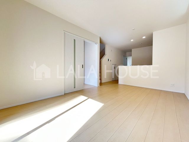 ���r���O �Ƒ��S���喞�����������ꂽ�f�U�C���ƍŐV�@�\�ŐS�n�̂悢���Z��Ԃ����񋟂��܂��B