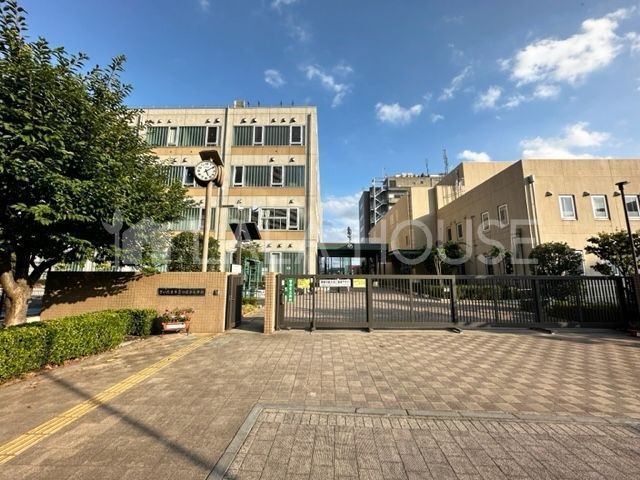 ���ӊ� �������܎s���΂����w�Z �k��17���B 1380m