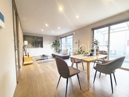 ���r���O �S�����t�H�[���ς݂̐V�����Z�܂��ŁA���K�ȕ�炵���������ŐV�̐ݔ��ƃf�U�C���ŁA�S�n�悢��Ԃ����񋟂��܂��B