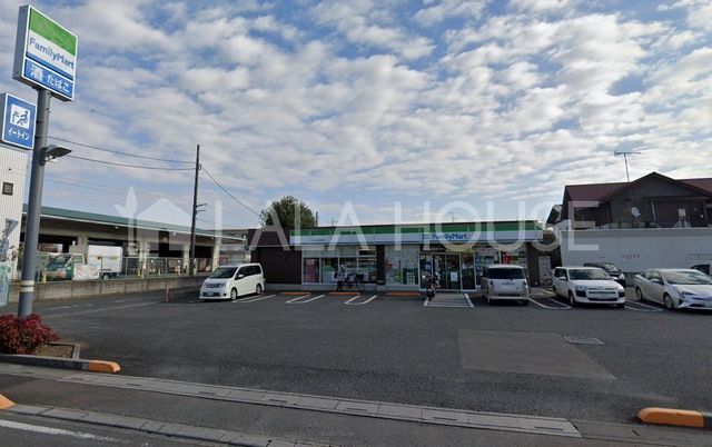 ���ӊ� �t�@�~���[�}�[�g�������ܕʏ����X �k��5���B 400m