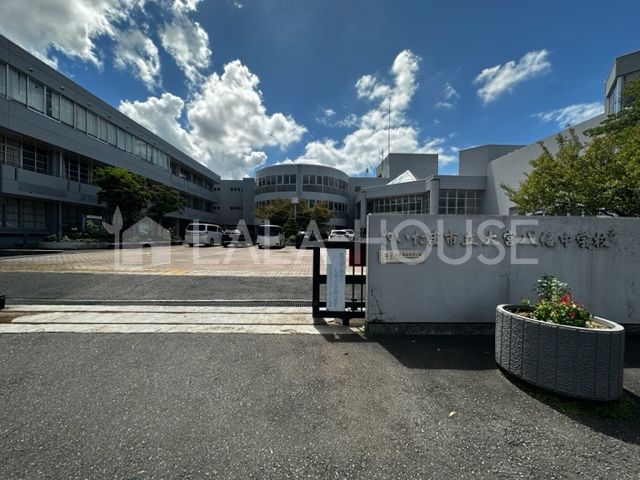 ���ӊ� �������܎s����{�������w�Z �k��9���B 720m