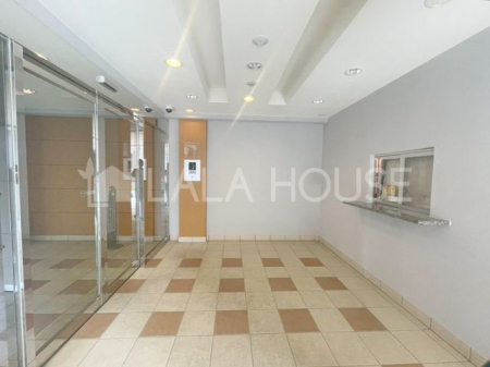 �G���g�����X �I�[�g���b�N�t�����L���ւŕs�R�҂��V���b�g�A�E�g�I