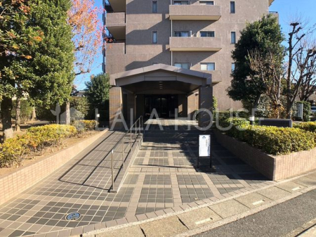 �G���g�����X -