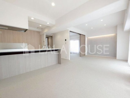 ���r���O �S�����t�H�[���ς݂̐V�����Z�܂��ŁA���K�ȕ�炵���������ŐV�̐ݔ��ƃf�U�C���ŁA�S�n�悢��Ԃ����񋟂��܂��B