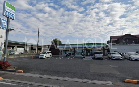 ���ӊ� �t�@�~���[�}�[�g�������ܕʏ����X �k��5���B 360m